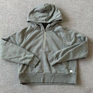 Women’s Vuori Quarter-Zip Pullover